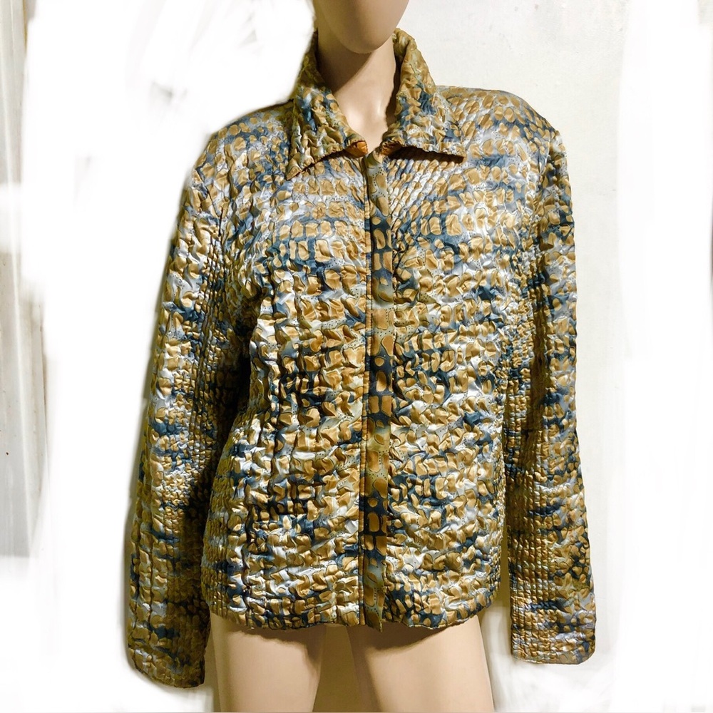 UbU Reversible  Quilted Crinkle Front Zip Jacket
